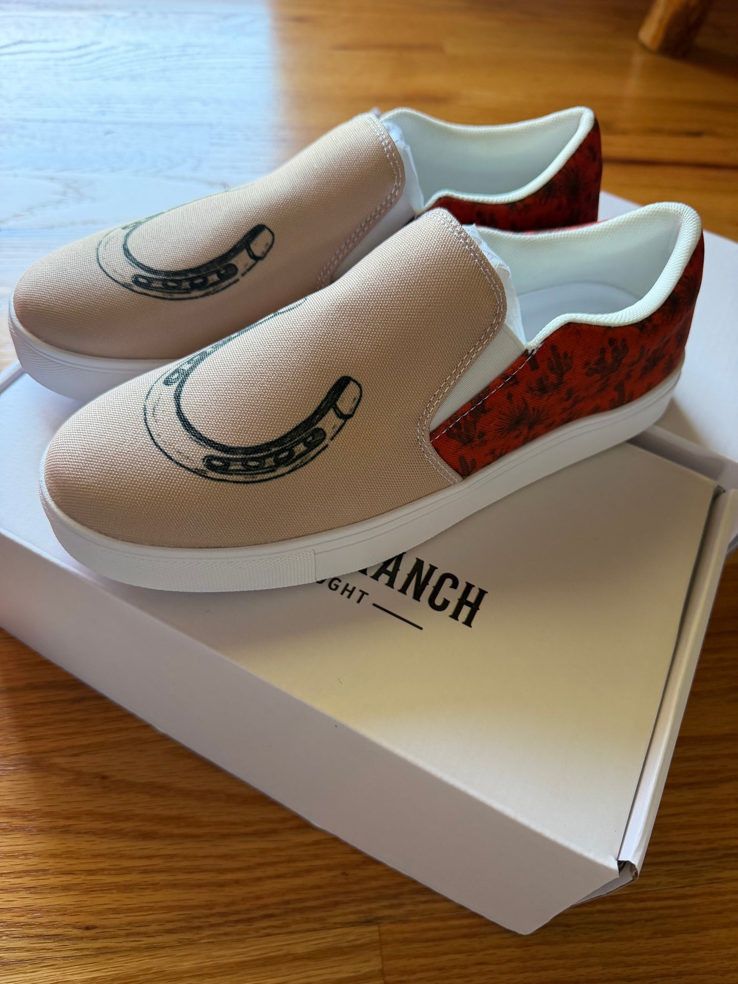 Women’s Canvas Slip-On Shoes – Lucky Horseshoe