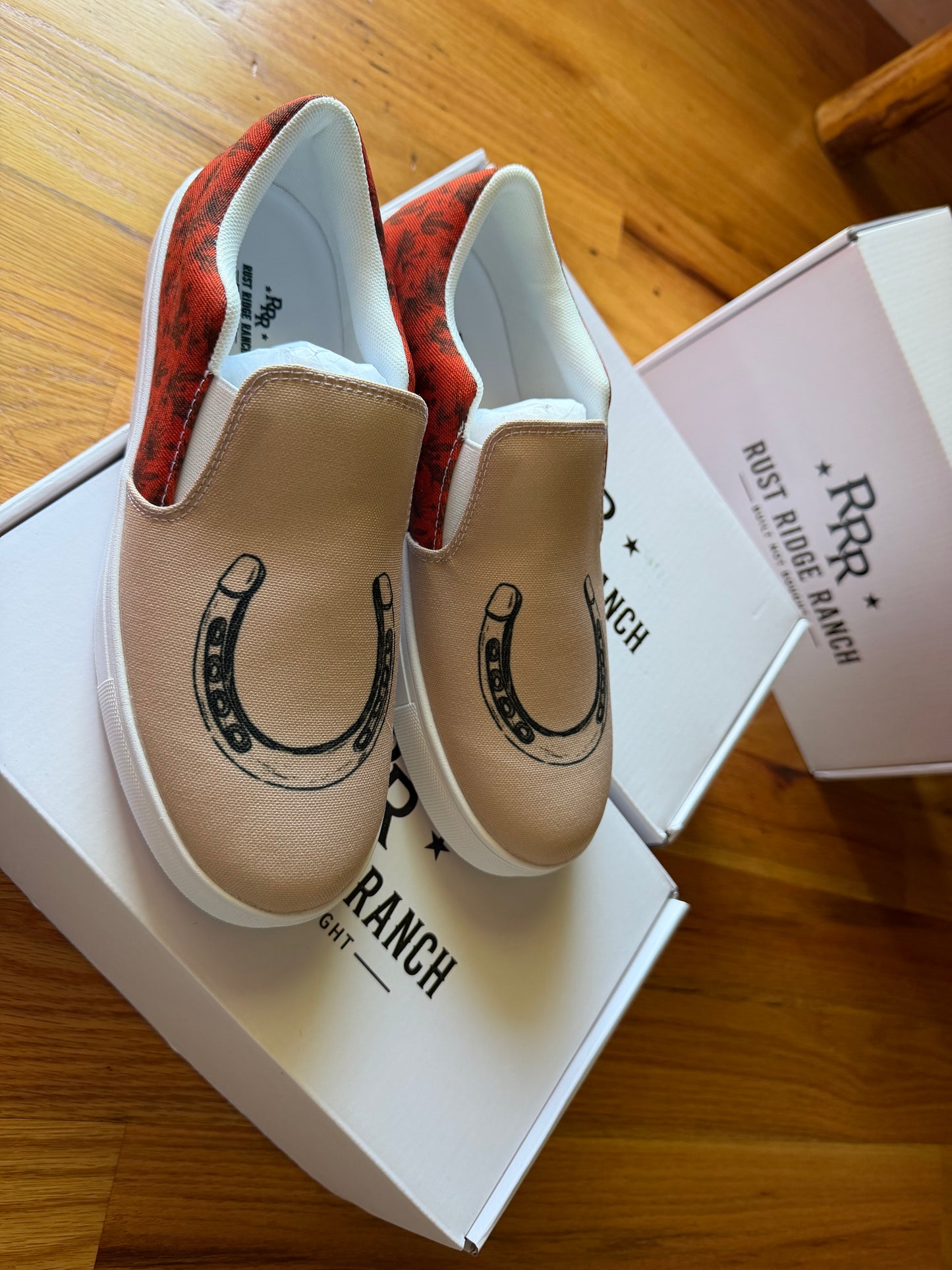 Women’s Canvas Slip-On Shoes – Lucky Horseshoe